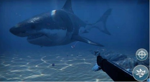 很老的一款鲨鱼吃人游戏是什么